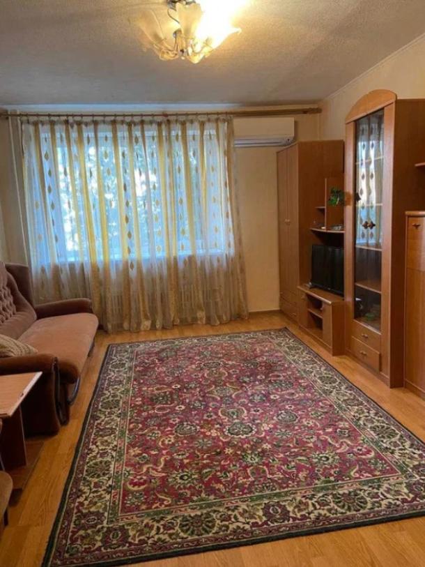 Квартира, 3-кімн., Харьков, Одесская, Аэрокосмический просп. (Гагарина проспект)