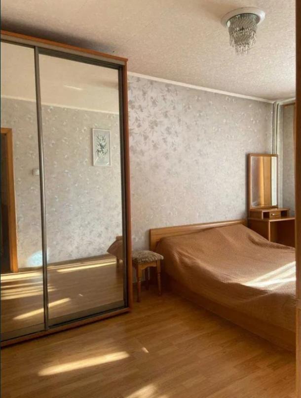 Квартира, 3-кімн., Харьков, Одесская, Аэрокосмический просп. (Гагарина проспект)