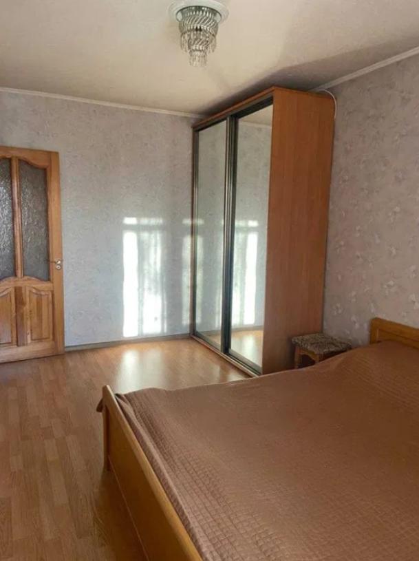 Квартира, 3-кімн., Харьков, Одесская, Аэрокосмический просп. (Гагарина проспект)