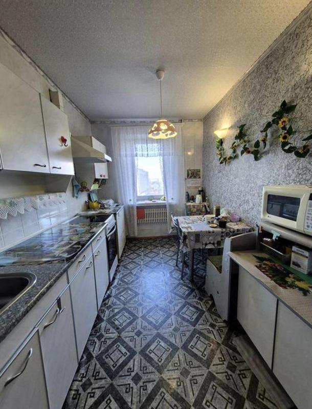 Квартира, 3-кімн., Харьков, Завод Шевченко, Николая Бажана (Кривомазова)