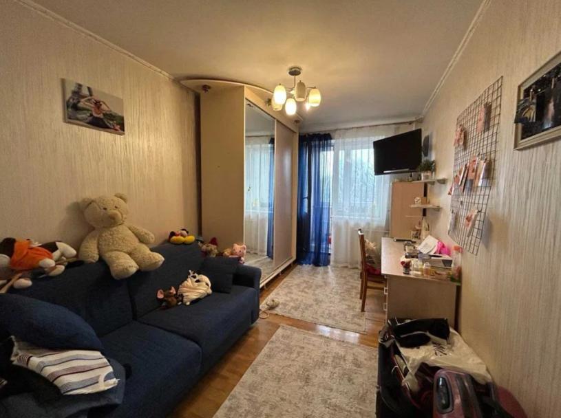 Квартира, 3-кімн., Харьков, Холодная Гора, Холодногорская (Елизарова)