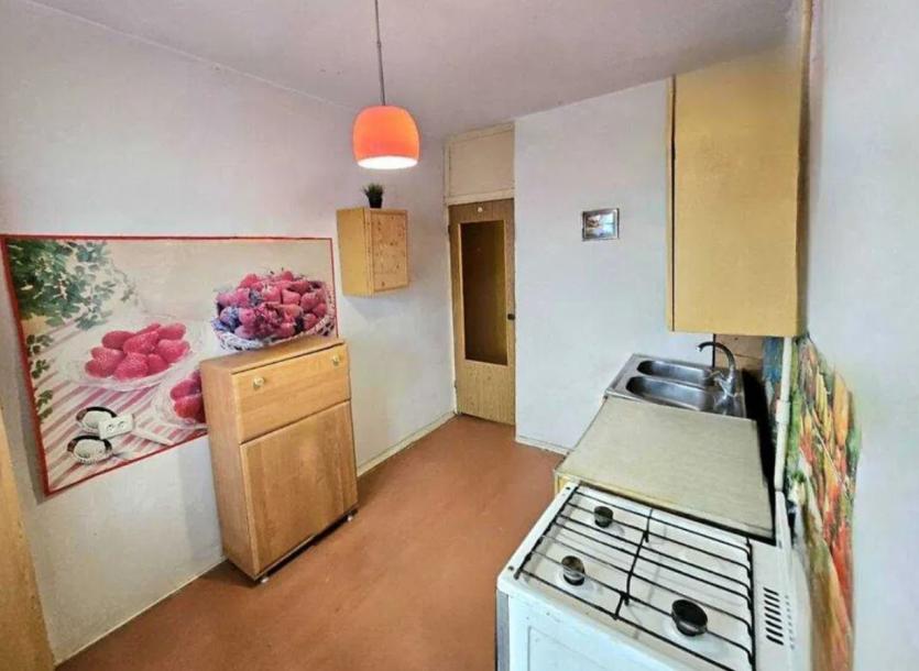 Квартира, 3-кімн., Харьков, 1 Северная Салтовка, Соборности Украины (Дружбы Народов)