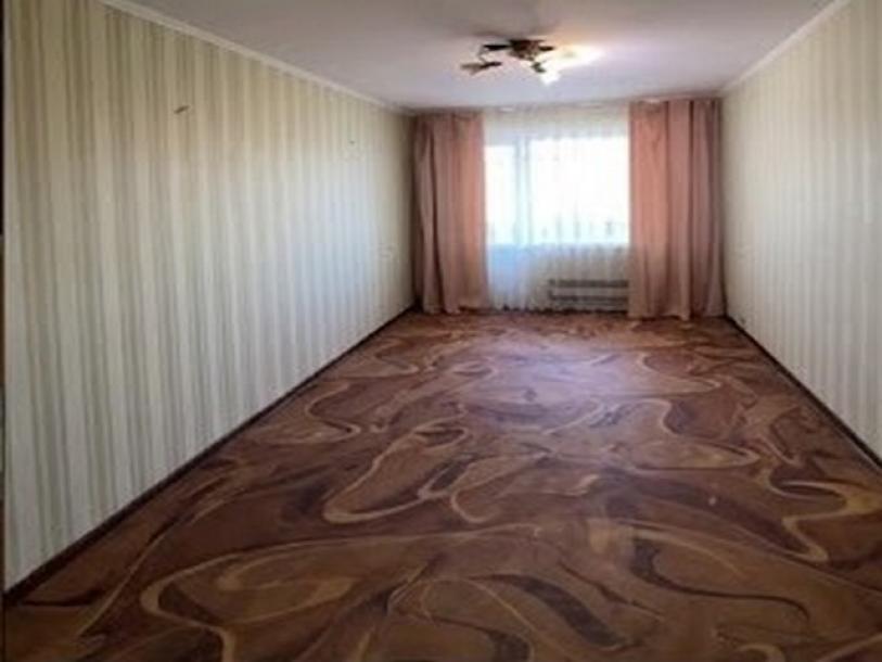 Квартира, 2-кімн., Чугуев, Чугуевский район, Гвардейская