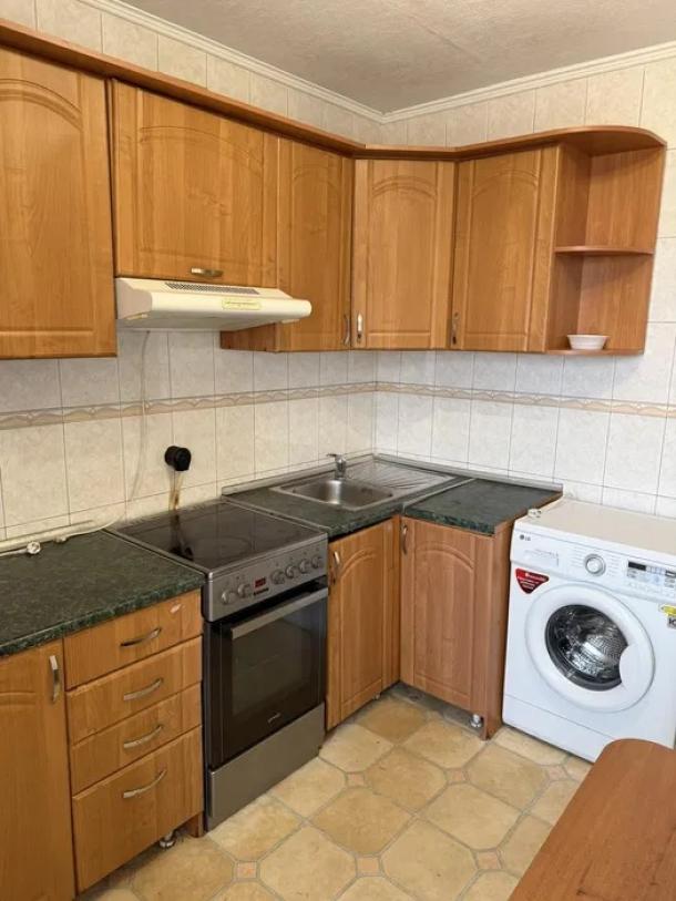 Квартира, 1-кімн., Харьков, Одесская, Аэрокосмический просп. (Гагарина проспект)