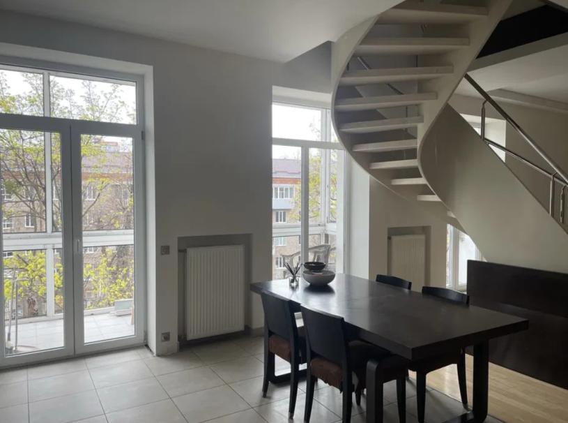 Квартира, 3-кімн., Харьков, Шатиловка, Профессора Атамановского (Коломенская)