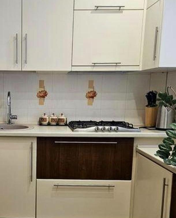 Квартира, 3-кімн., Харьков, 522м/р, Академика Павлова