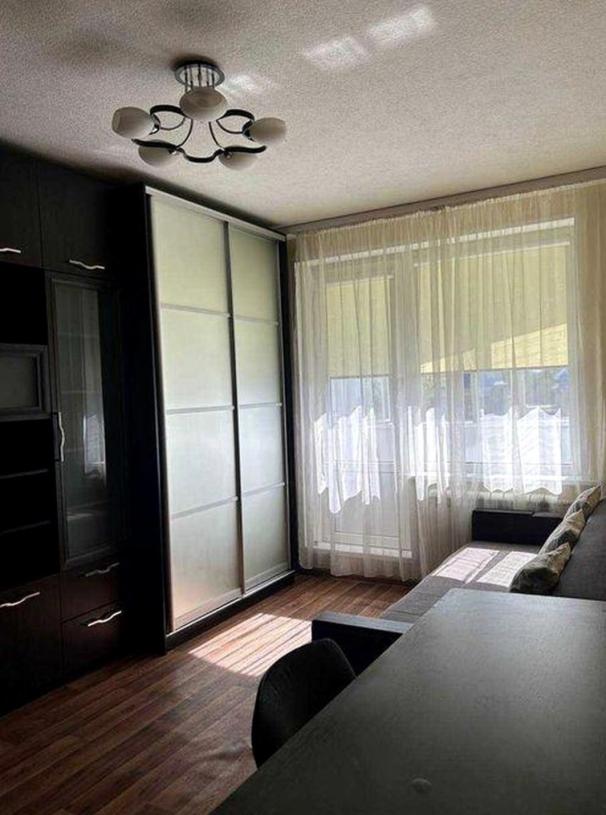 Квартира, 1-кімн., Харьков, 522м/р, Валентиновская