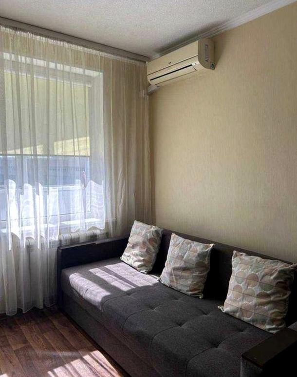 Квартира, 1-кімн., Харьков, 522м/р, Валентиновская