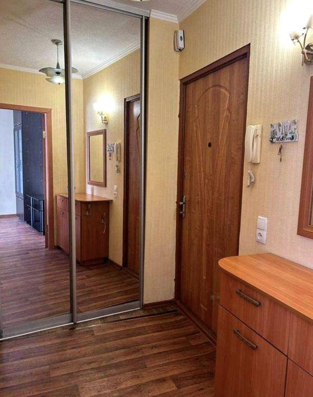 Квартира, 1-кімн., Харьков, 522м/р, Валентиновская