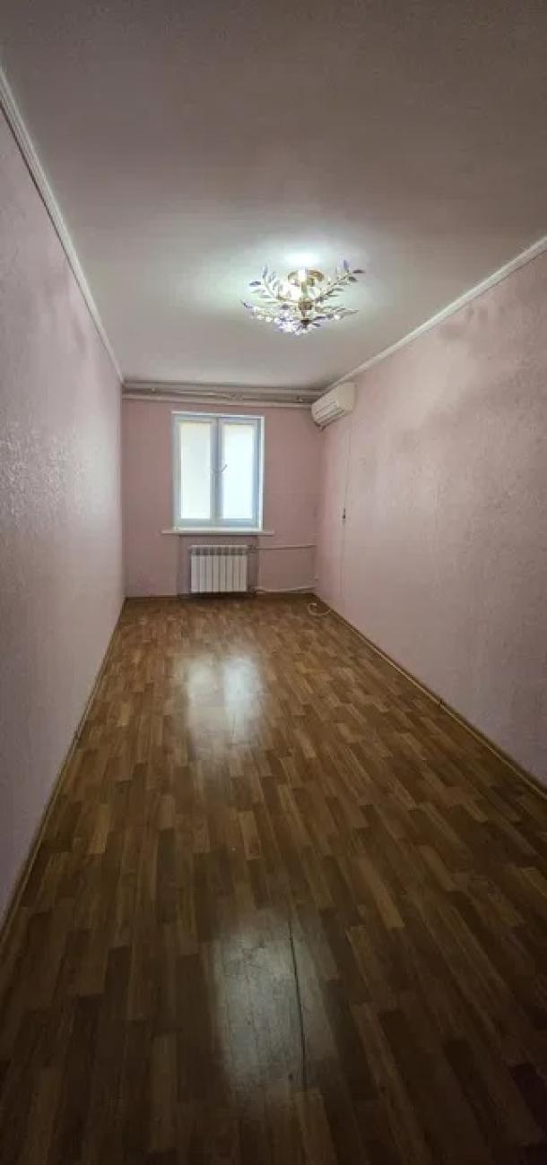 Квартира, 3-кімн., Харьков, Новые Дома, Харьковских Дивизий