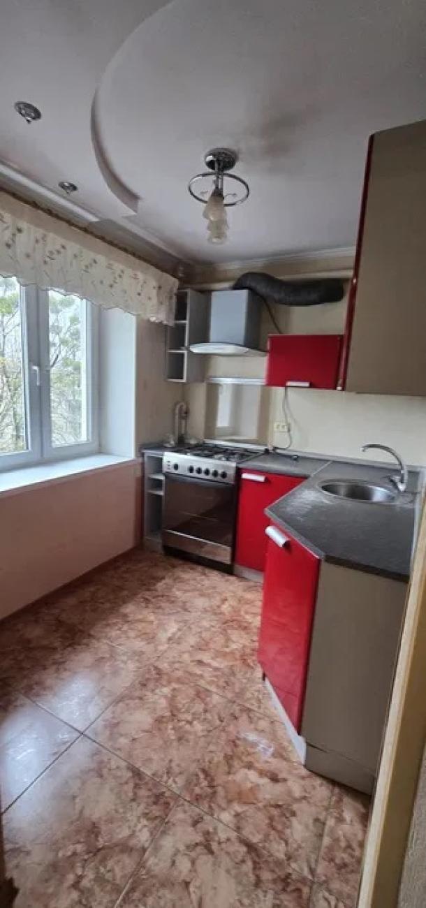 Квартира, 3-кімн., Харьков, Новые Дома, Харьковских Дивизий