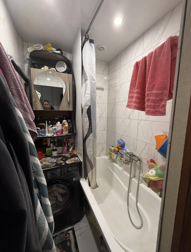 Квартира, 2-кімн., Харьков, 607м/р, Тракторостроителей просп.