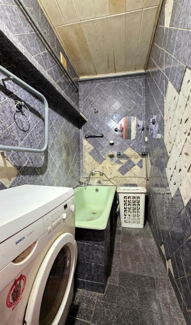 Квартира, 2-кімн., Харьков, 656м/р, Гвардейцев Широнинцев