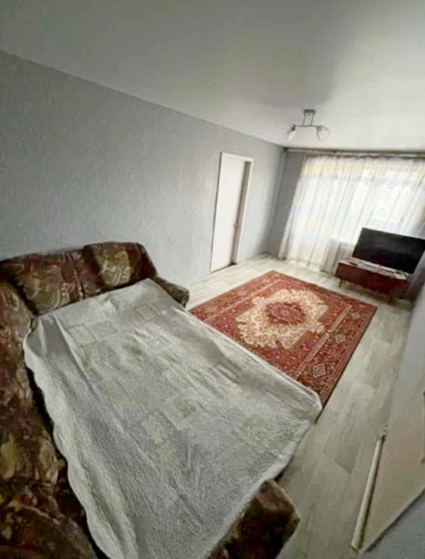 Квартира, 2-кімн., Чугуев, Чугуевский район, Староникольская (К. Либкнехта)