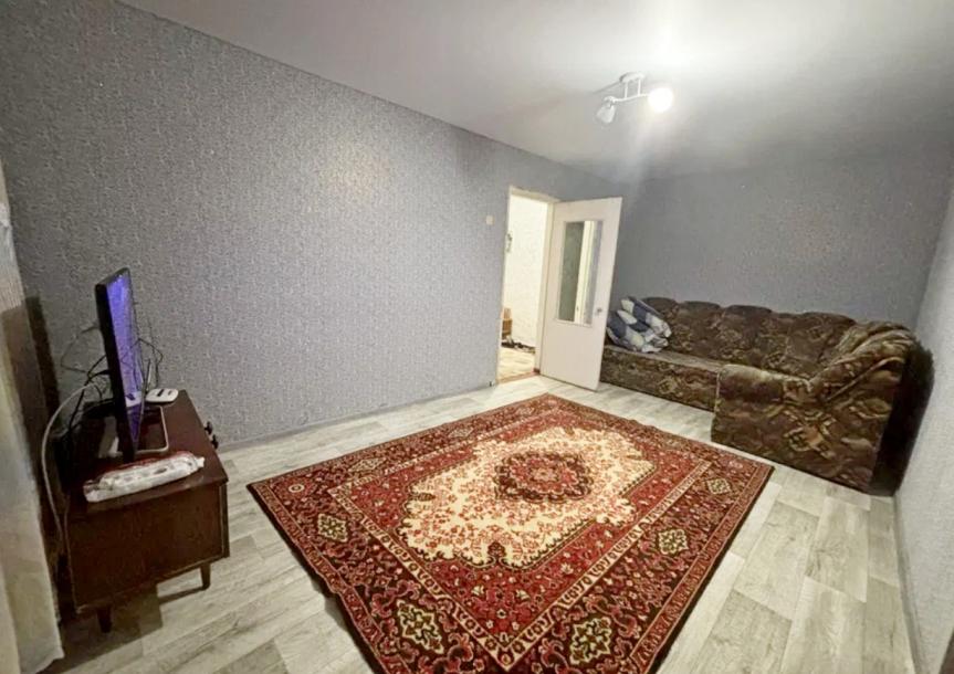 Квартира, 2-кімн., Чугуев, Чугуевский район, Староникольская (К. Либкнехта)