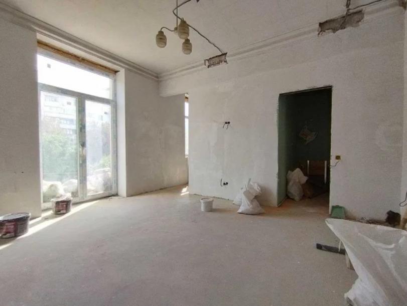 Квартира, 3-кімн., Харьков, Спортивная метро, Молочная (Кирова)