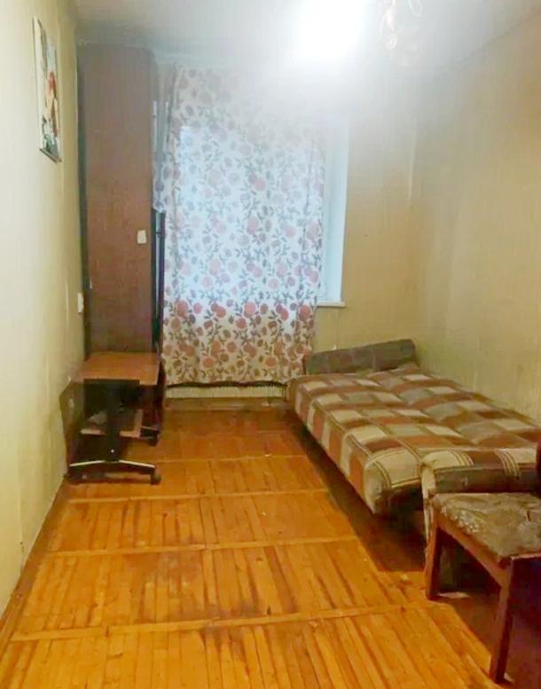 Квартира, 2-кімн., Чугуев, Чугуевский район, Гвардейская