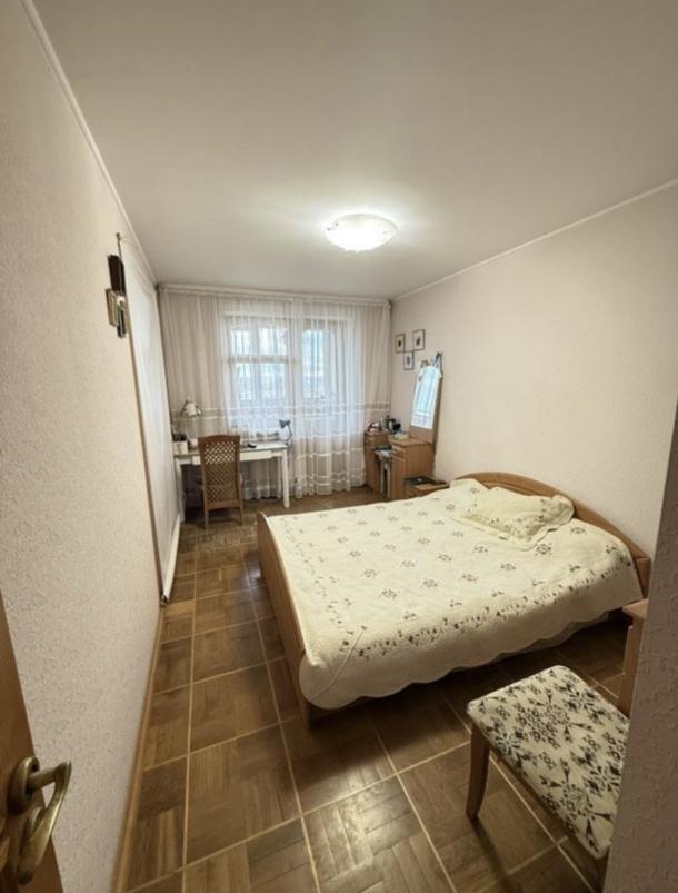 Квартира, 3-кімн., Харьков, Одесская, Байрона пр. (Героев Сталинграда пр.)