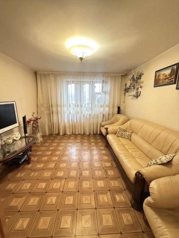 Квартира, 3-кімн., Харьков, Одесская, Байрона пр. (Героев Сталинграда пр.)