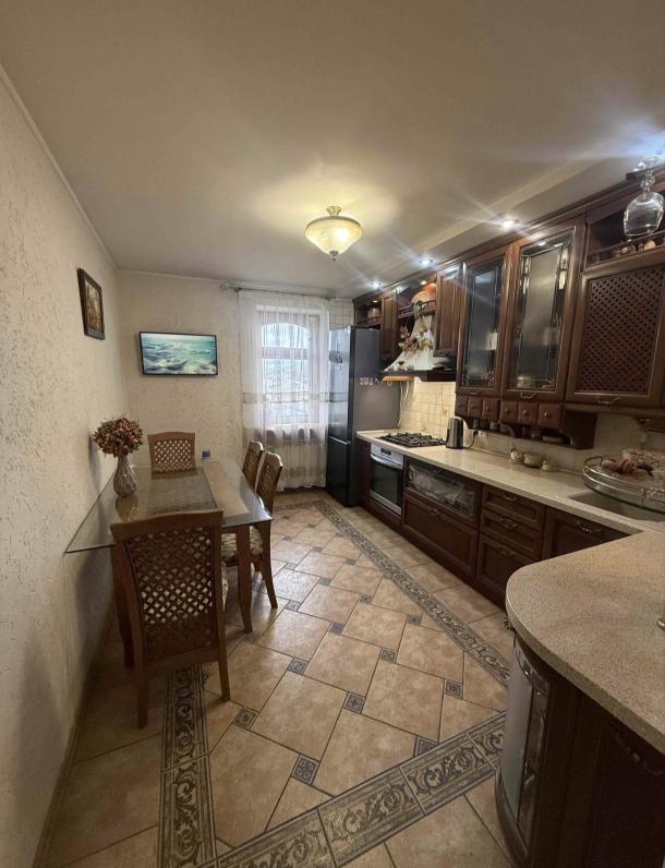 Квартира, 3-кімн., Харьков, Одесская, Байрона пр. (Героев Сталинграда пр.)