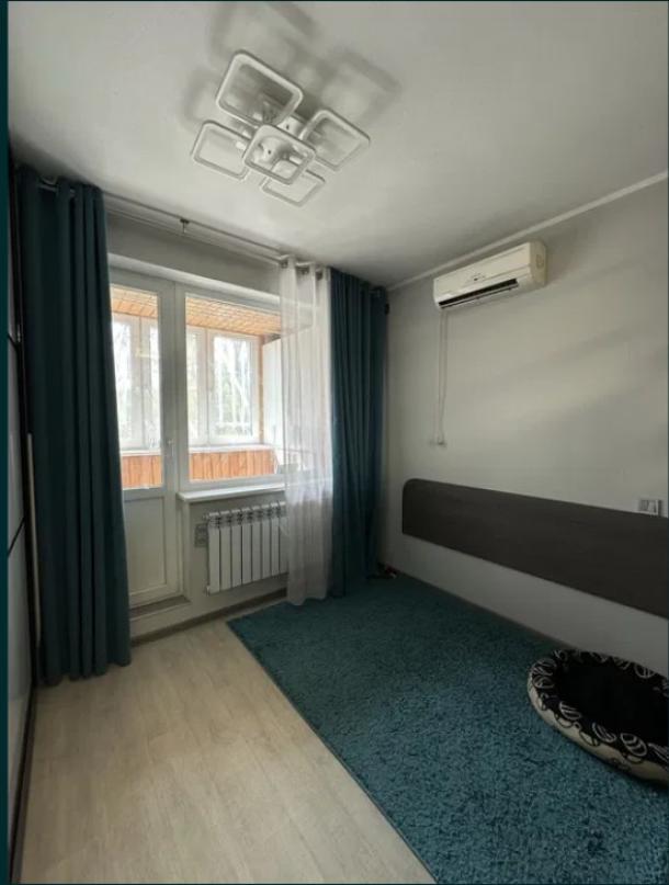 Квартира, 2-кімн., Харьков, 522м/р, Непокоренных (Героев Труда)