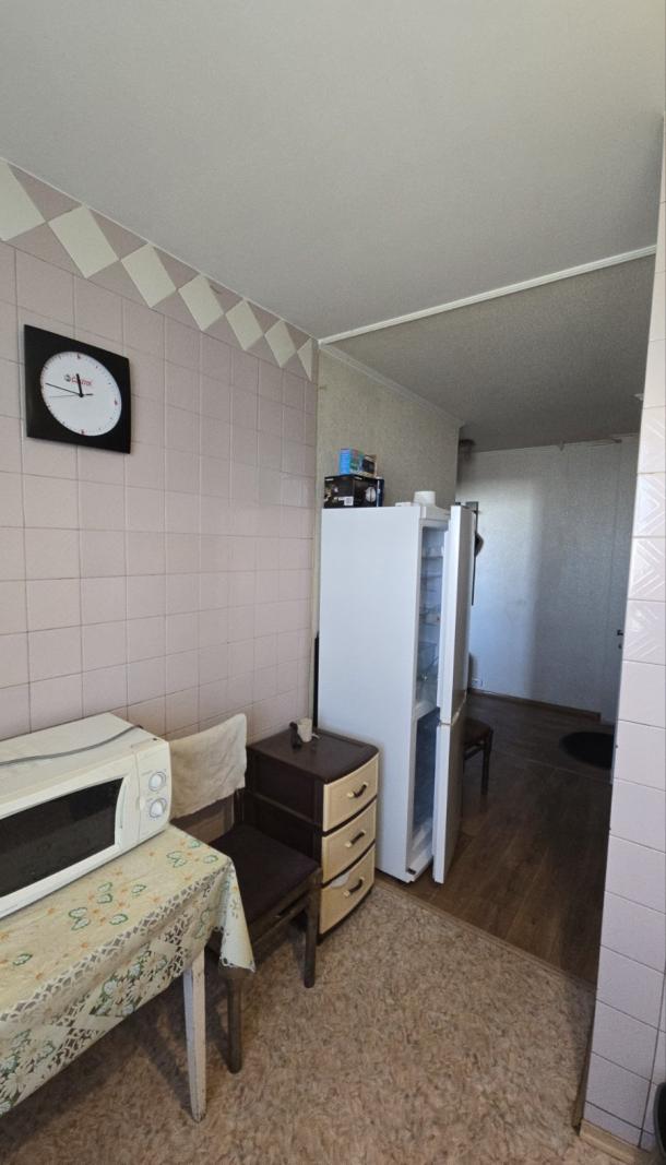 Квартира, 3-кімн., Харьков, Горизонт, Героев Харькова пр-т