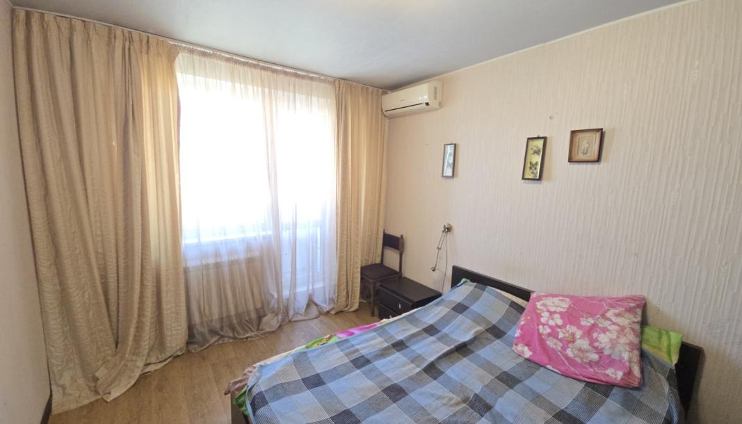 Квартира, 3-кімн., Харьков, Горизонт, Героев Харькова пр-т