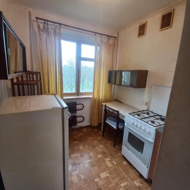 Квартира, 1-кімн., Харьков, 533м/р, Светлая