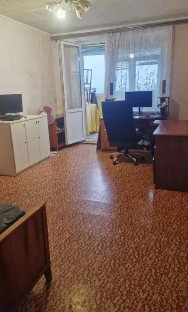 Квартира, 3-кімн., Харьков, Холодная Гора, Холодногорская (Елизарова)