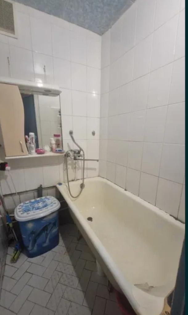 Квартира, 3-кімн., Харьков, Холодная Гора, Холодногорская (Елизарова)