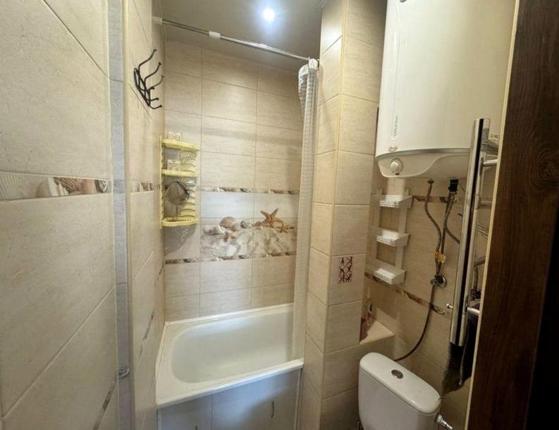 Квартира, 2-кімн., Харьков, Артема поселок, Морозова