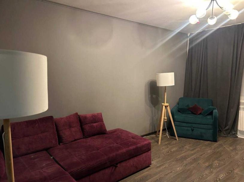 Квартира, 2-кімн., Харьков, Песочин, Квартальная