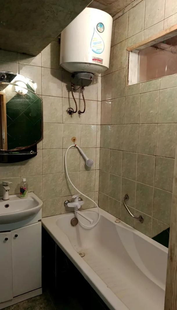 Квартира, 3-кімн., Харьков, Гагарина метро , Гимназическая наб. (Красношкольная набережная)