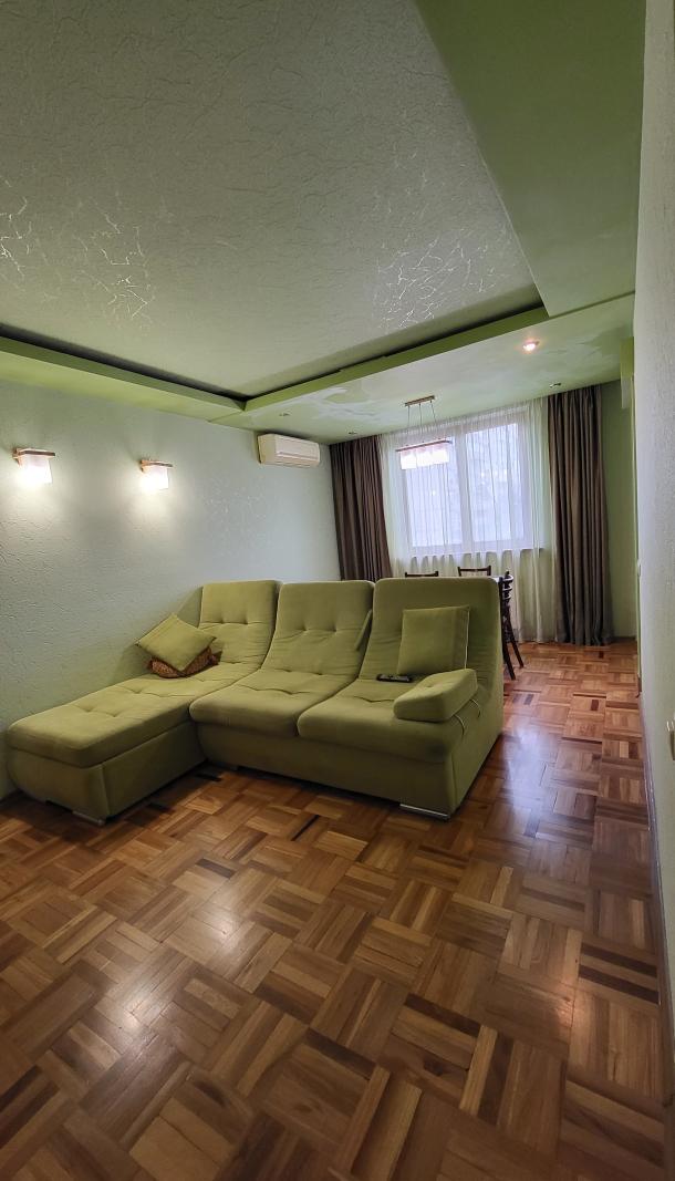 Квартира, 3-кімн., Харьков, Новые Дома, Каденюка (Танкопия)