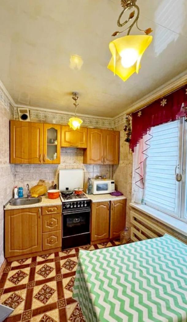 Квартира, 2-кімн., Чугуев, Чугуевский район, Кожедуба