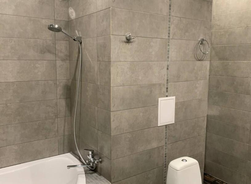 Квартира, 3-кімн., Харьков, Шатиловка, Липовая