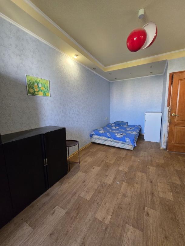 Квартира, 3-кімн., Харьков, Холодная Гора, Холодногорская (Елизарова)