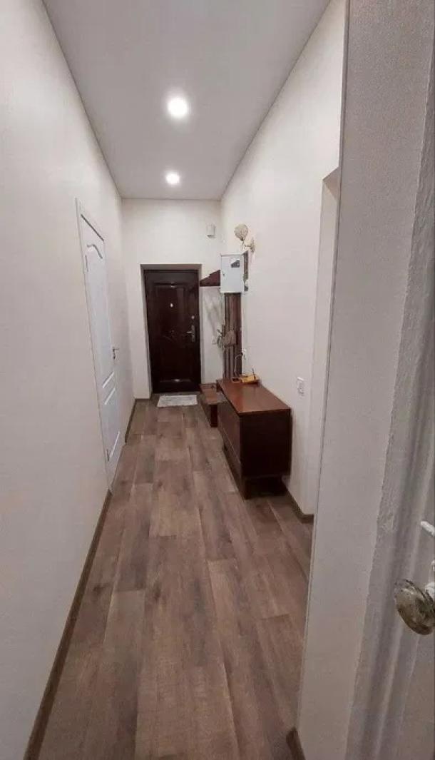 Квартира, 2-кімн., Харьков, ХТЗ, Индустриальный просп. (Фрунзе проспект)