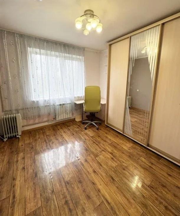 Квартира, 2-кімн., Харьков, 626м/р, Единства (Краснодарская)