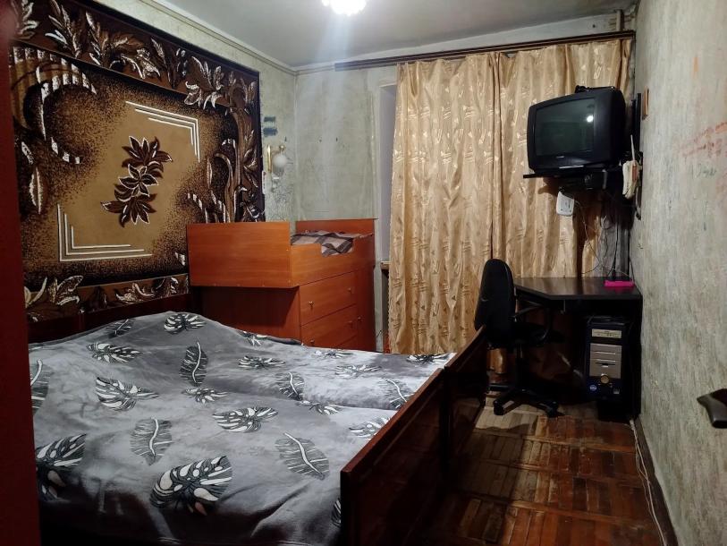 Квартира, 2-кімн., Харьков, Гагарина метро , Аэрокосмический просп. (Гагарина проспект)