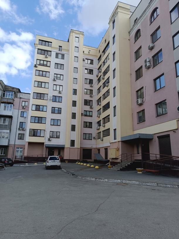 Квартира, 2-кімн., Харьков, Завод Малышева метро, Героев Харькова пр-т