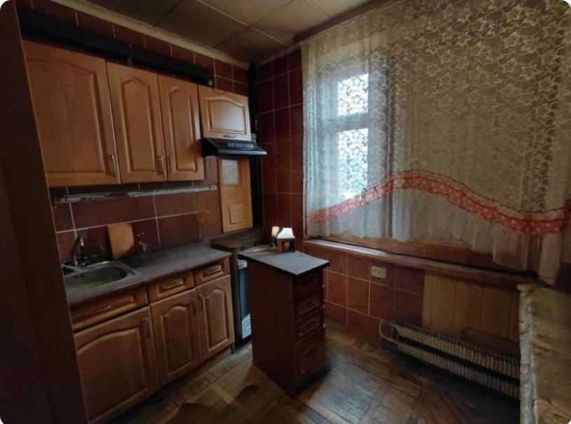 Квартира, 4-кімн., Харьков, 522м/р, Непокоренных (Героев Труда)