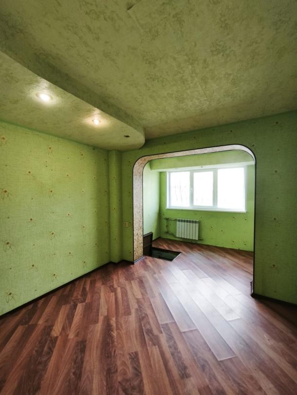 Квартира, 3-кімн., Харьков, 1 Северная Салтовка, Леся Сердюка (Командарма Корка)