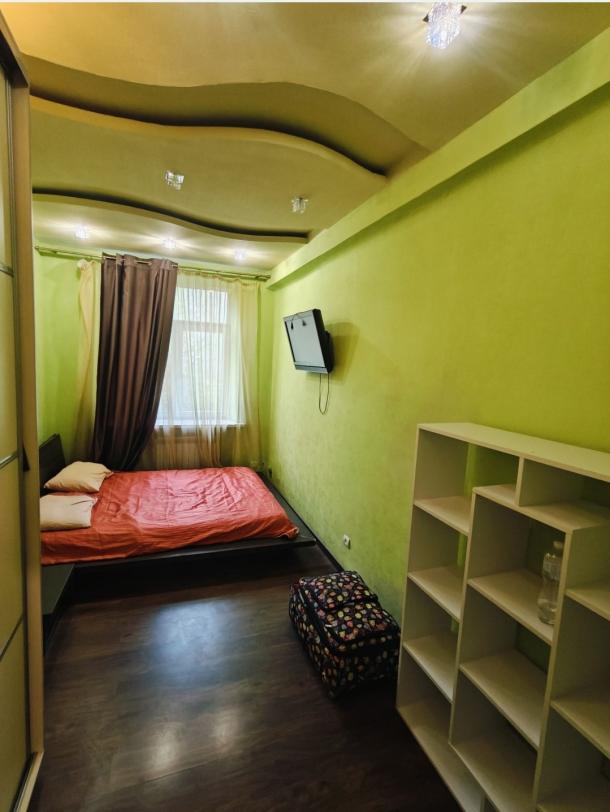 Квартира, 2-кімн., Харьков, Центральный рынок метро, Кацарская