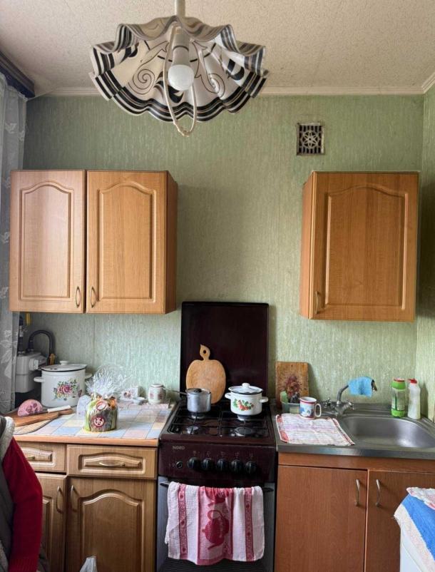 Квартира, 3-кімн., Харьков, 520м/р, Гвардейцев Широнинцев