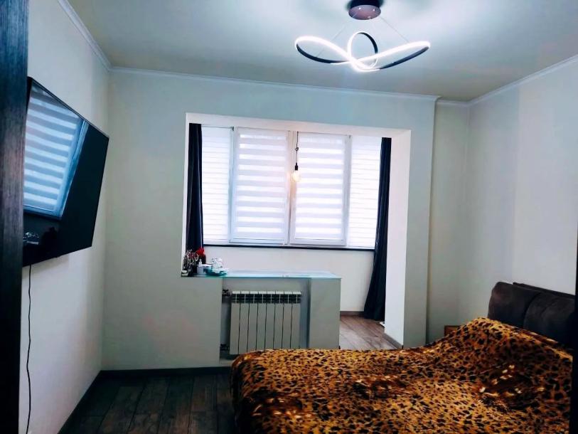 Квартира, 3-кімн., Харьков, Сосновая горка, Клочковская