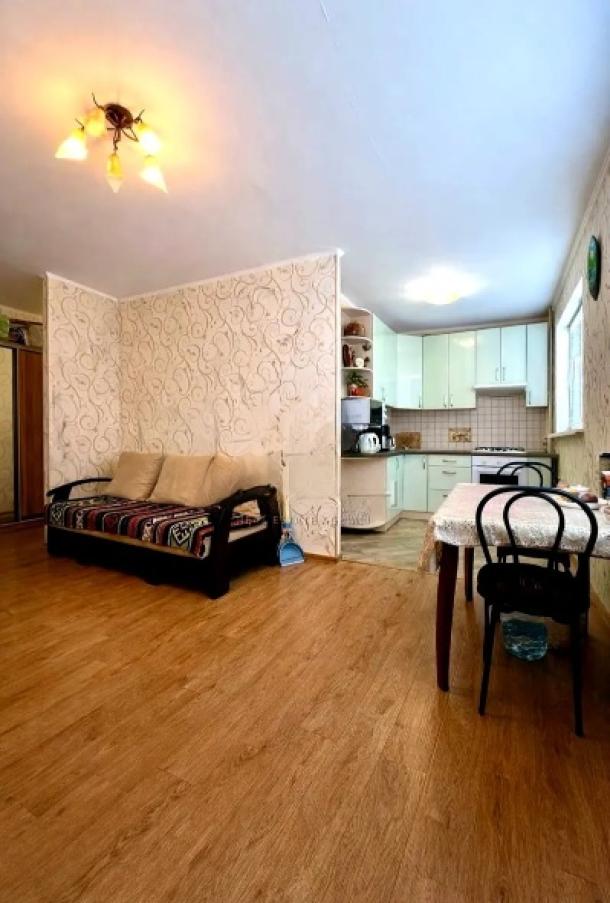 Квартира, 2-кімн., Харьков, Гагарина метро , Аэрокосмический просп. (Гагарина проспект)