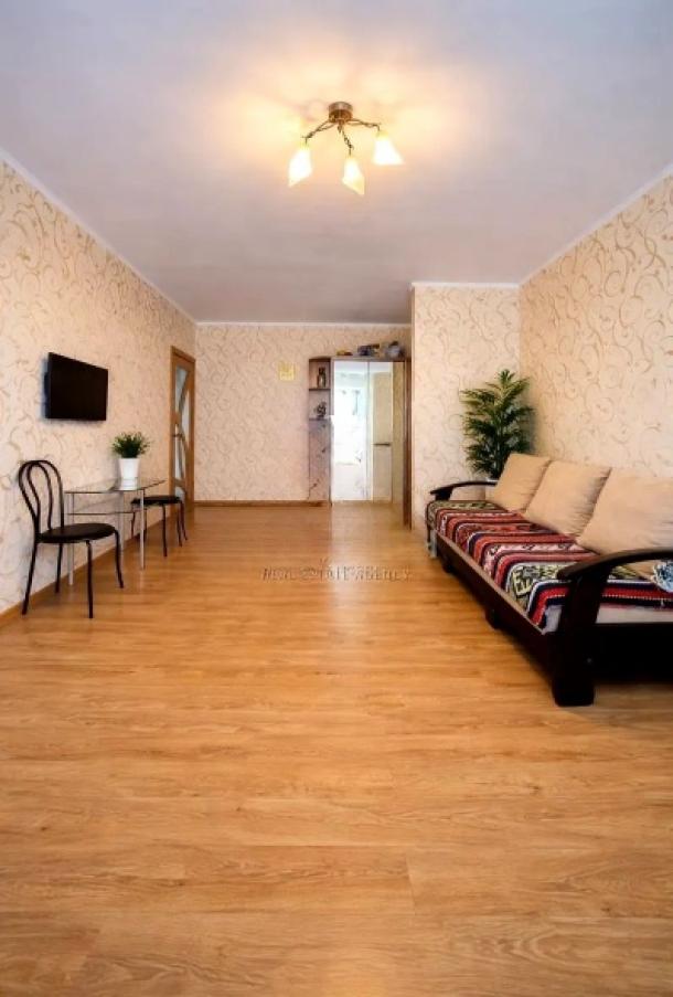 Квартира, 2-кімн., Харьков, Гагарина метро , Аэрокосмический просп. (Гагарина проспект)