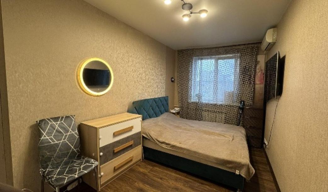 Квартира, 2-кімн., Харьков, ХТЗ, Косарева (Соколова)