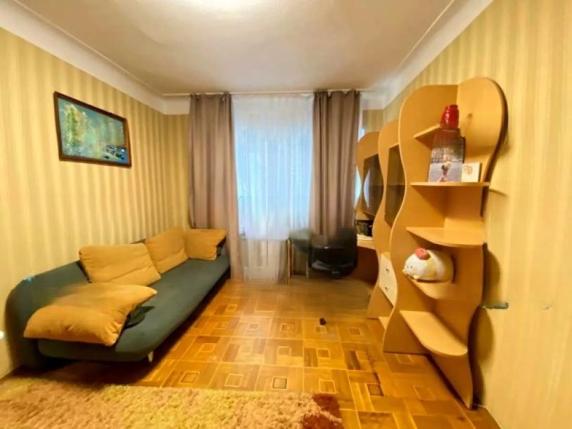 Квартира, 3-кімн., Харьков, Госпром, Данилевского